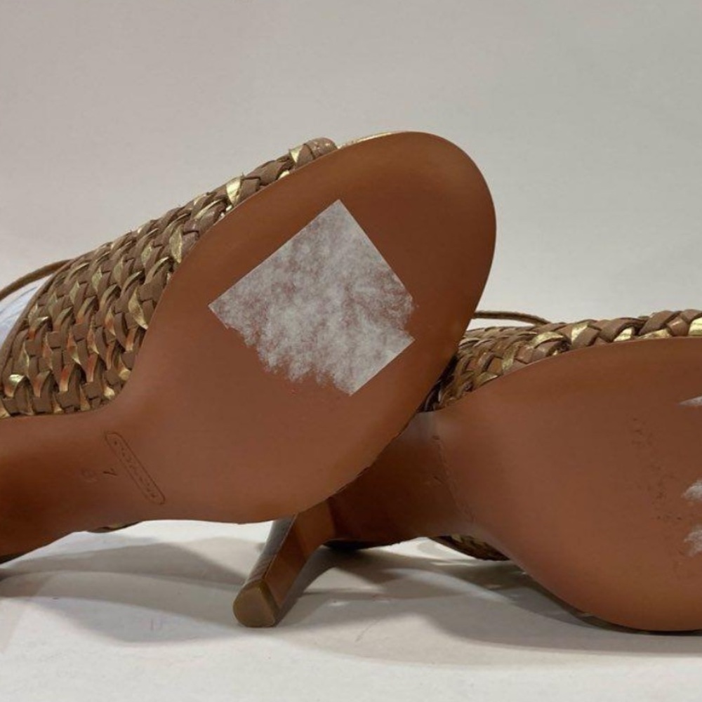 NEW!! Women’s Coach “Leela” Open Toe Sandals Size 7B - Picture 7 of 7